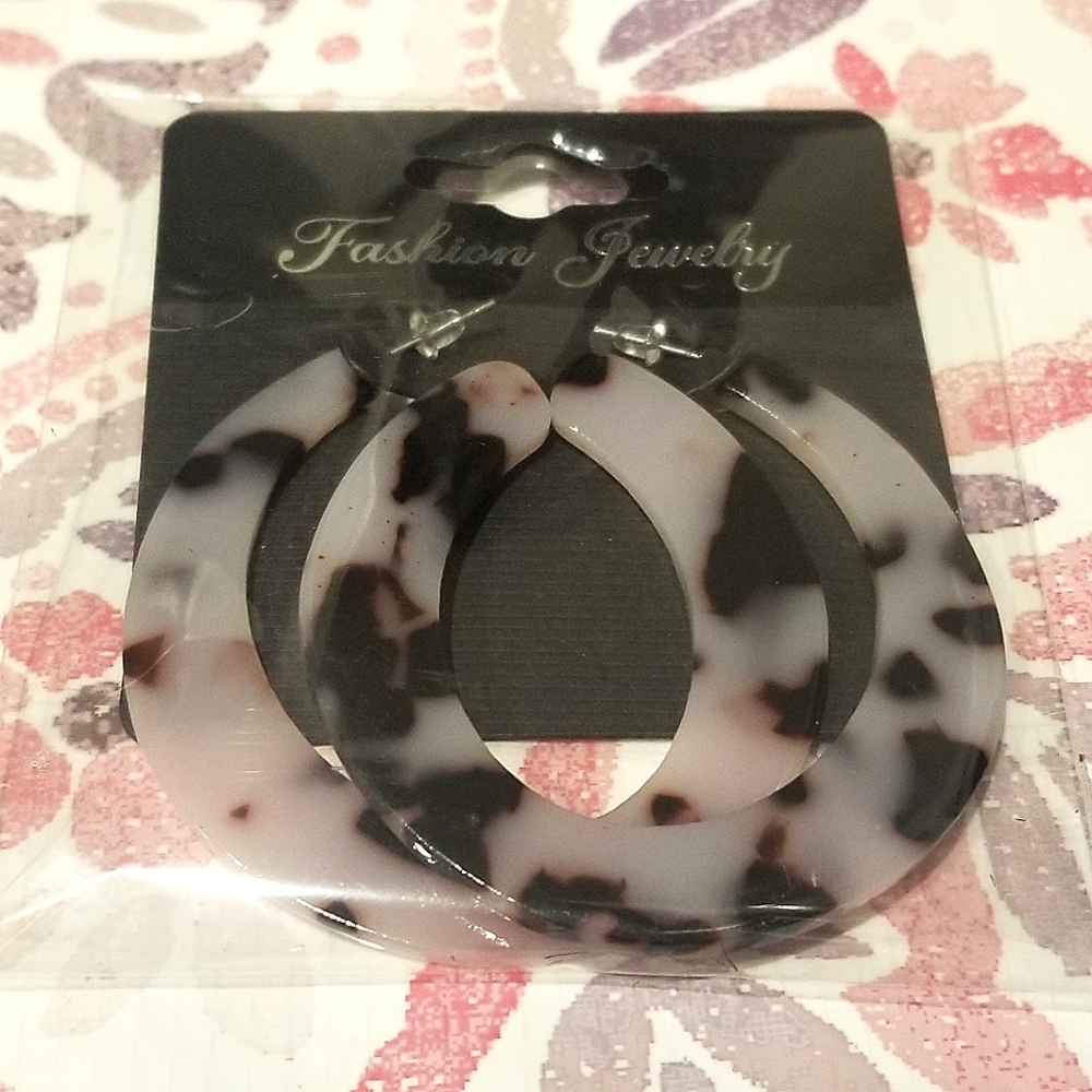 Fashion Jewelry Hoop Earrings Accessories Mixed Leopard Spotted NWT Grey Black
